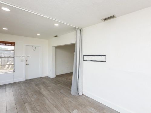 7891 11th St, Hollywood FL 33024-5148 exterior