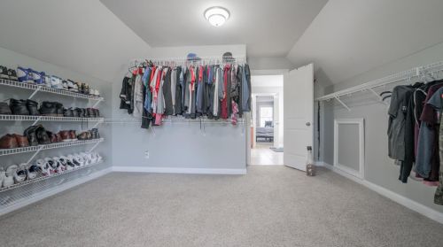 101 Muirfield Dr, Valpo IN  46385-6277 exterior