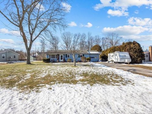 157 Kimball Rd, Norwich, CT 06351-2811