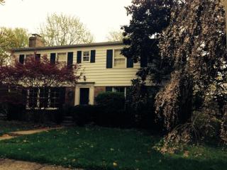 3482 Castleton Hl, Lexington, KY 40517-2719