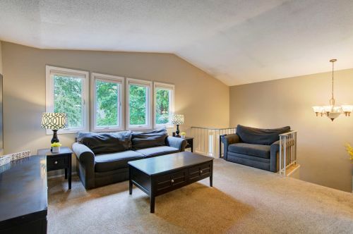 6520 132nd St, Saint Paul, MN 55110-6033