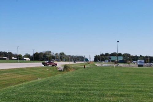 14611 Commerce Rd, Daleville, IN 47334-9724