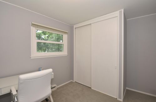 1647 Rushmore Dr, Waukesha WI  53188-2213 exterior