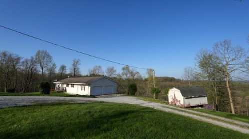590 Moose Eye Rd, Norwich, OH 43767-9755