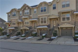 1045 Woodbury Falls Dr, Nashville, TN 37221-1418