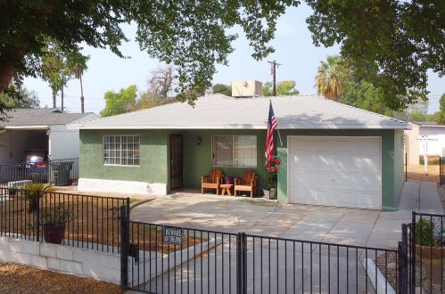 3006 Harrison St, San Bernardino, CA 92404-2530