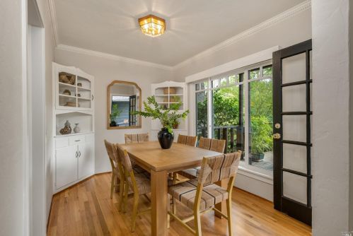 1095 Pine Tree Ln, Sebastopol CA  95472-2681 exterior