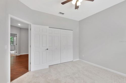 1623 Woodfield Ct, Lutz FL  33558-8485 exterior