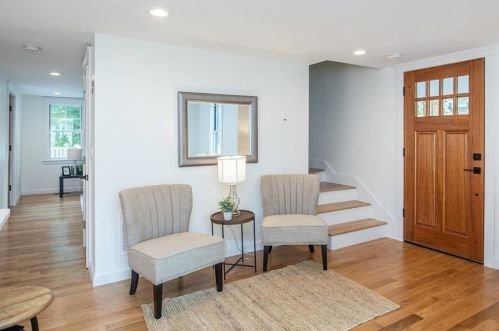 33 Pickering St, Danvers MA  01923-2017 exterior