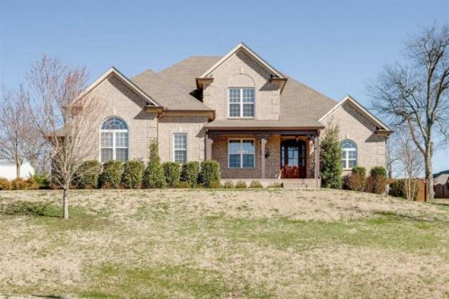 2324 Lucerne Ln, Franklin, TN 37064-1403