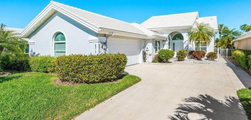 2310 Saratoga Bay Dr, West Palm Beach, FL 33409-7236