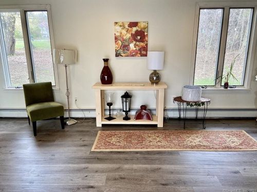 1020 Jerome Ave, Bristol CT  06010-2408 exterior