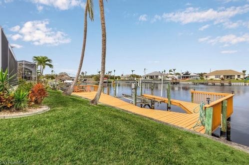 2713 52 St, Cape Coral FL  33914-6517 exterior