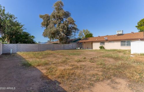 2953 Bluefield Ave, Phoenix AZ 85032-1441 exterior