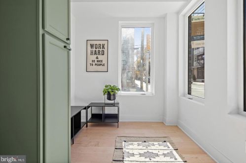 1601 2nd St, Philadelphia PA 19133-0033 exterior