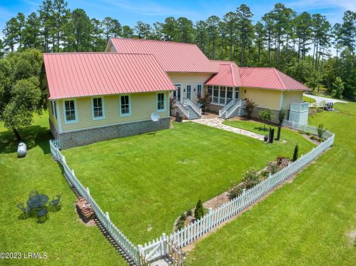 1426 Stone And Patrick Rd, Varnville SC  29944-4928 exterior