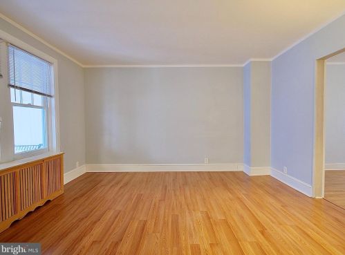 632 10th St, Boothwyn PA 19061-0045 exterior