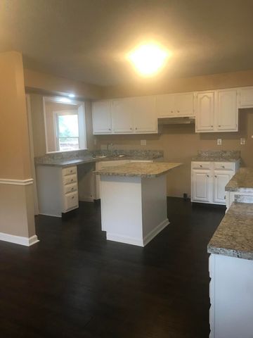10412 Whipps Mill Rd, Louisville, KY 40223-1220