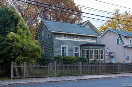316 Prospect St, Nutley, NJ 07110-2264