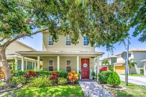 2167 Bell Isle Dr, Fort Pierce, FL 34952-8009