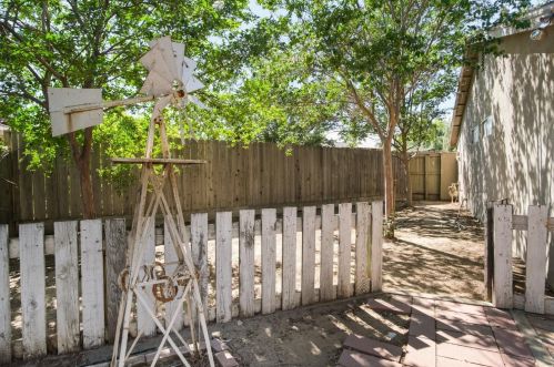 730 Fenn Ct, Turlock CA  95382-1643 exterior