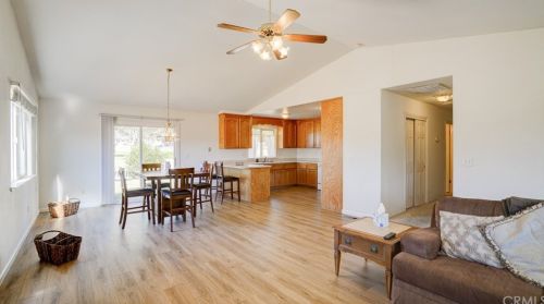 18668 Deer Hollow Rd, Middletown, CA 95467-8012