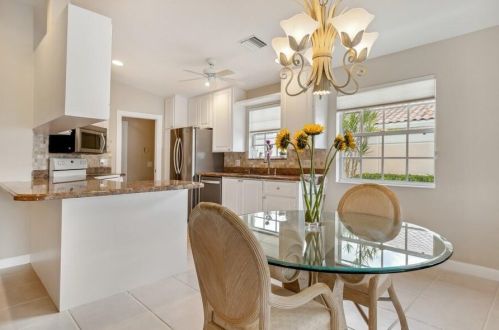 7718 Pine Island Way, West Palm Beach FL  33411-5802 exterior