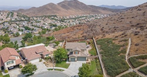 34200 Nandina Ct, Lake Elsinore CA  92532-2954 exterior