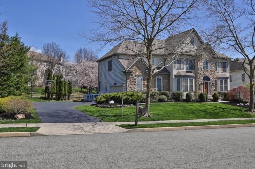 2511 Long Meadow Rd, Lansdale, PA 19446-6087