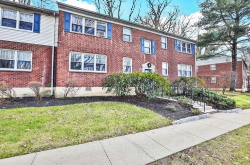 48 Underhill Ave, White Plains, NY 10604-2442