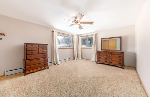 4144 Menomonee Riv Pkwy, Milwaukee WI 53222-1135 exterior