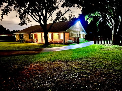 1856 Tillman Cir, Pensacola, FL 32526-3922