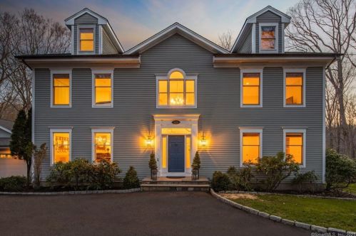 219 Saddle Hill Rd, Stamford, CT 06903-2305