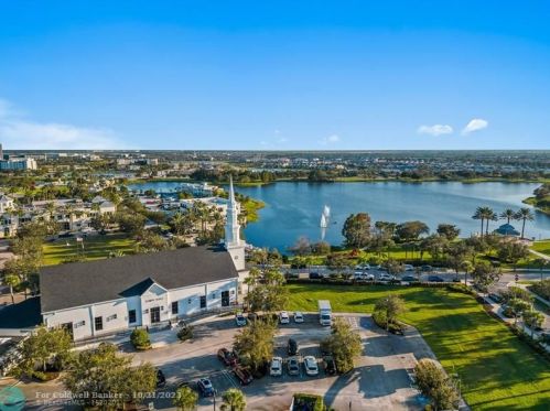 10491 Waterway Ln, Fort Pierce FL  34987-2521 exterior