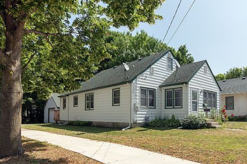 202 May St, Mankato, MN 56001-3262