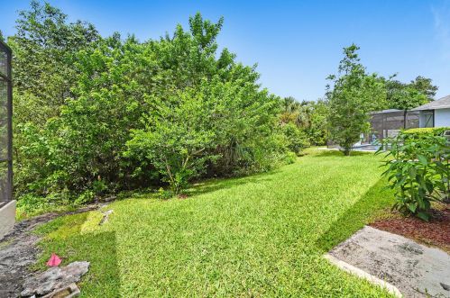 1714 Ficus Pt Dr, Melbourne FL  32940-1539 exterior