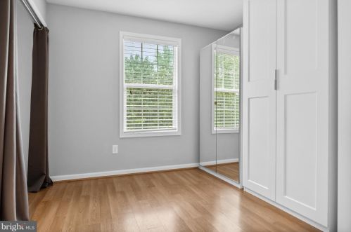 17 Hillside Ln, Berlin Boro NJ  08009-1703 exterior