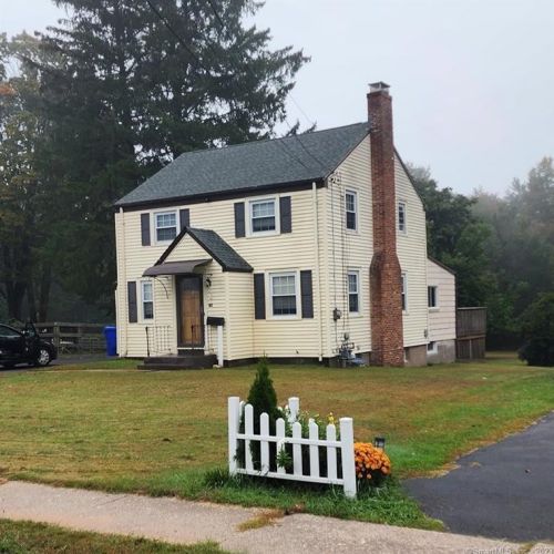 83 Forest St, Hartford, CT 06118-2311