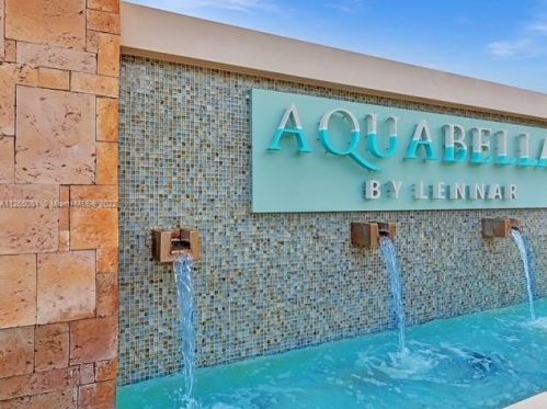 10433 32nd Ln, Hialeah, FL 33018-1703