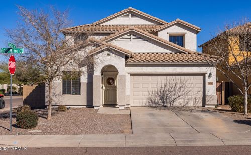 330 Goldmine Ct, San Tan Valley, AZ 85140-4223