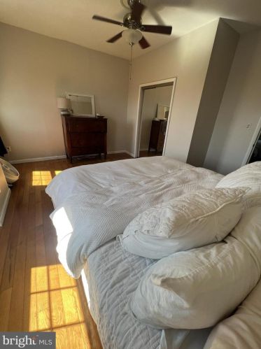 907 T St, Washington DC  20001-4119 exterior