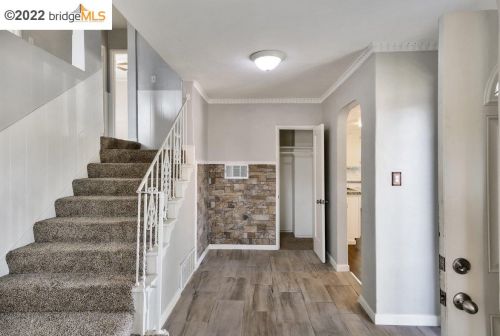 1390 Maple St, West Pittsburg CA  94565-2744 exterior