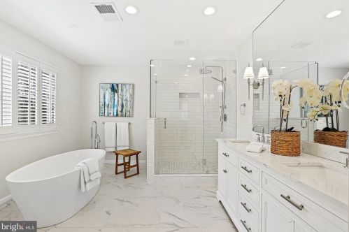 3211 Winter Sun Ter, Herndon VA  20171-1939 exterior