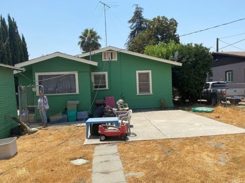 472 14th St, San Bernardino, CA 92405-4528