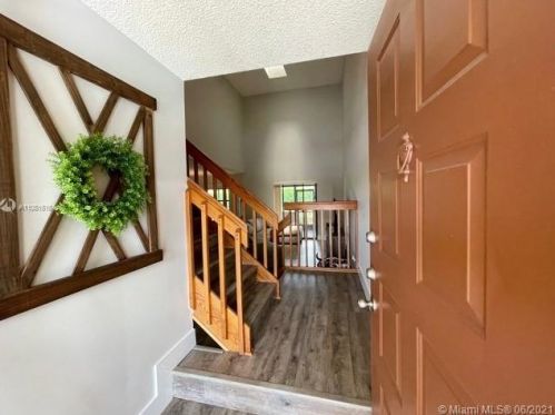 948 113th Ter, Hollywood, FL 33025-4302