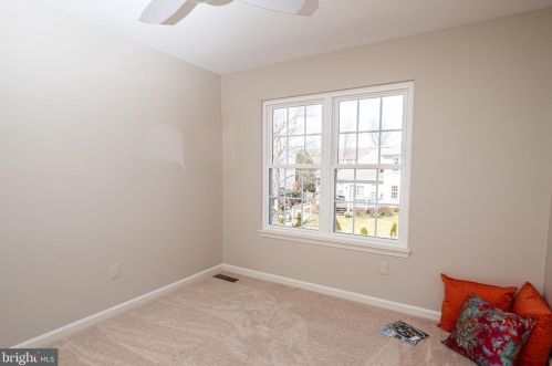 206 Wingate Pl, Leesburg VA 20175-2531 exterior