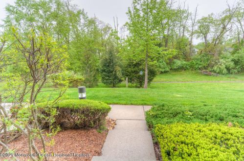 341 Brookfield Dr, Jackson Twp, NJ 08527-3880
