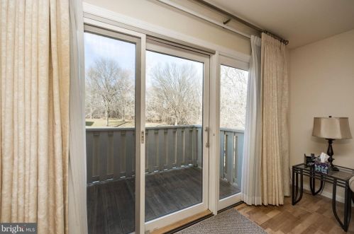 906 Dogwood Ct, Lansdale PA  19446-4978 exterior