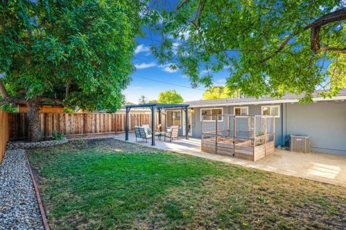 814 Lakehaven Dr, Sunnyvale CA  94089-2553 exterior