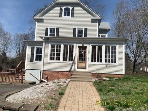 908 Chamberlain Hwy, Kensington CT  06037-2902 exterior